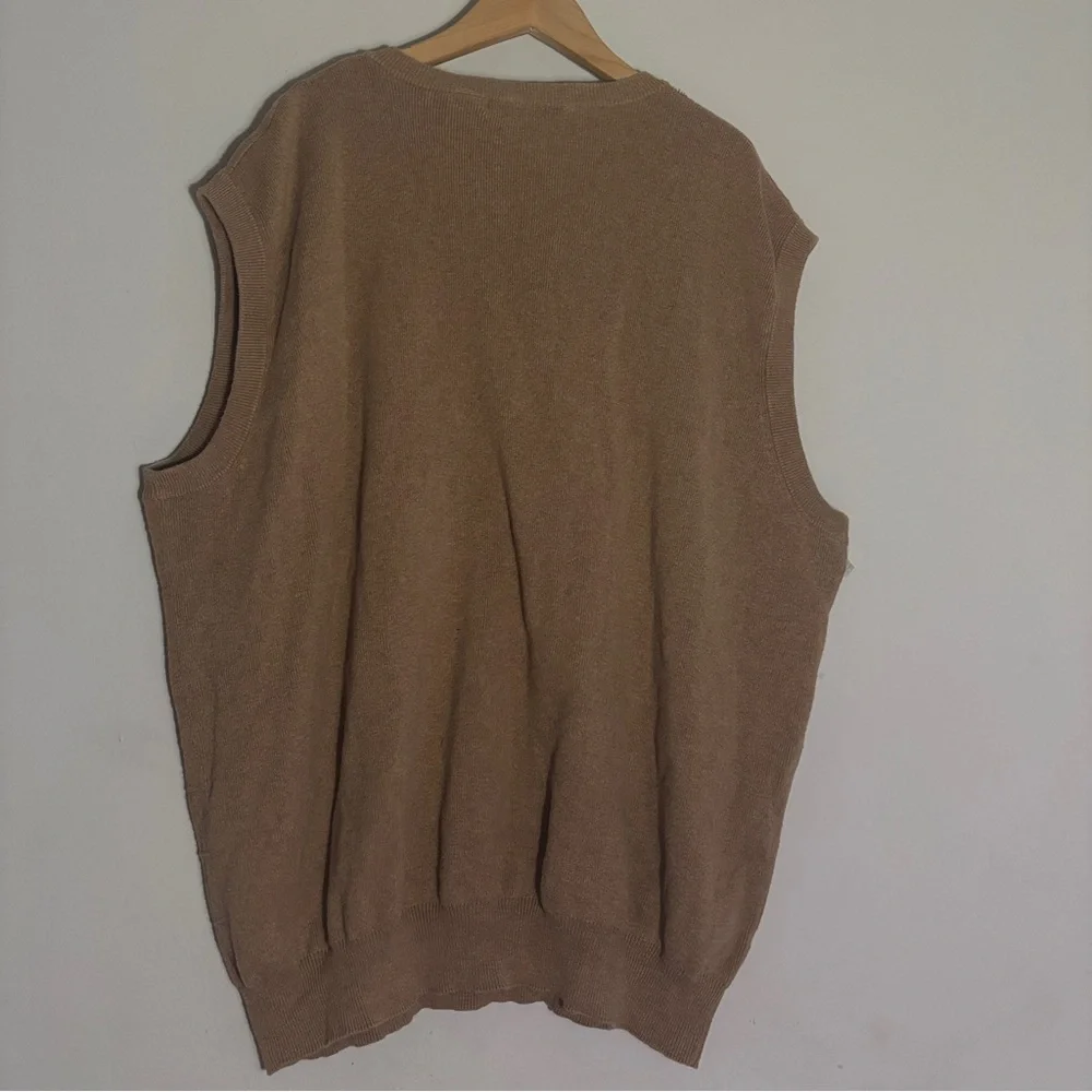 Saddlebred V-Neck Tan Sweater Vest 100%cotton